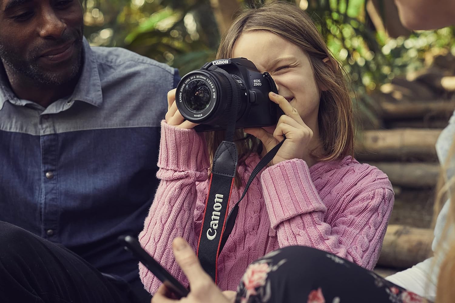 Canon EOS 250D + Canon EF-s 18-55mm f/4-5.6 IS STM Lens - Black