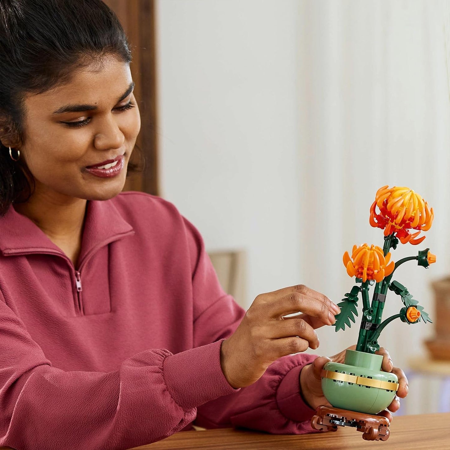 LEGO Botanicals Chrysanthemum Artificial Flower Building Set - Creative Model Kit for Adults to Build - Faux Plant Gift for Women and Men - Home Office Decor from the Botanical Collection - 10368